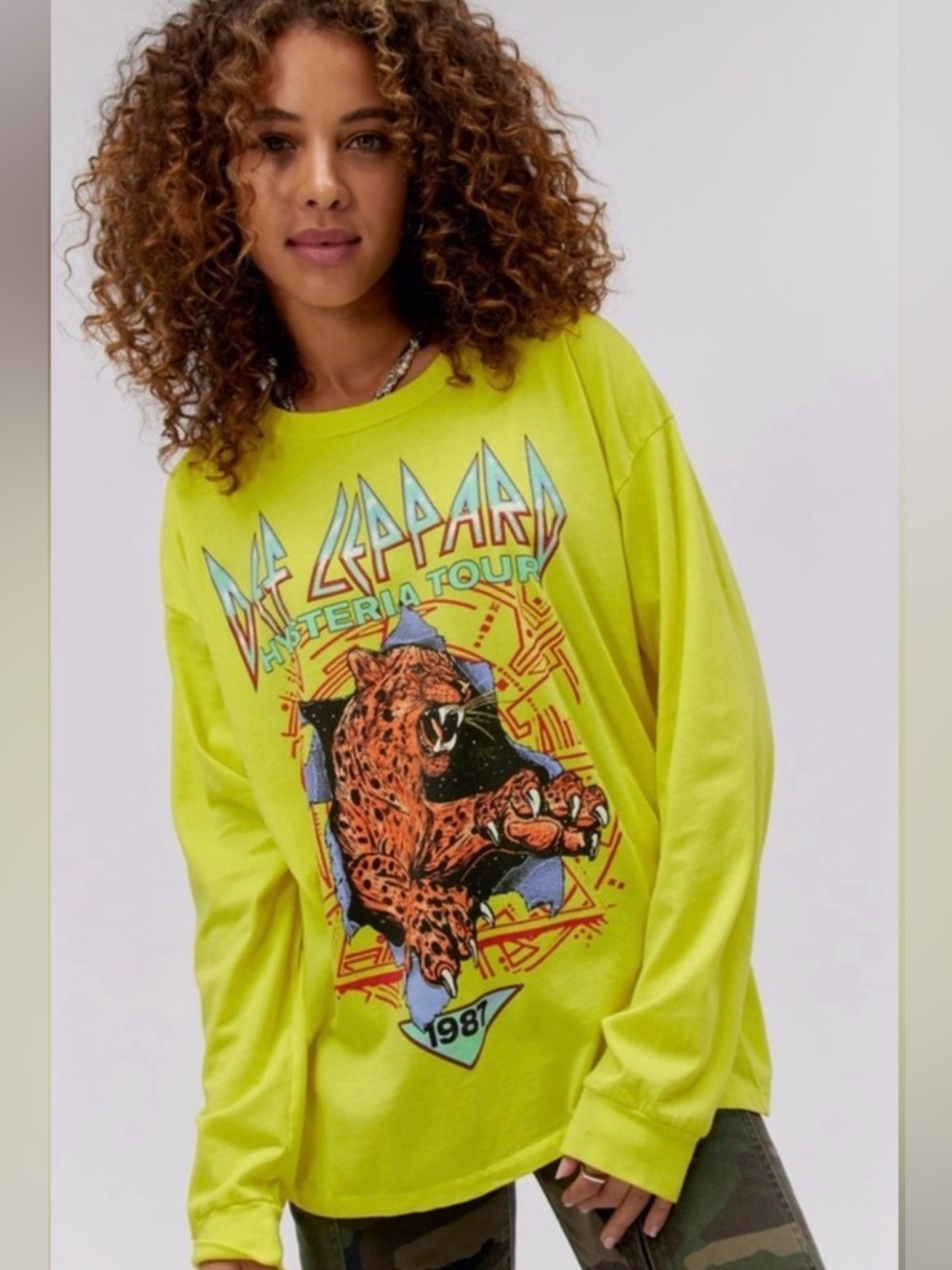 Daydreamer Def Leopard Hysteria Tour Long Sleeve Tee, Neon Yellow, Size Small
